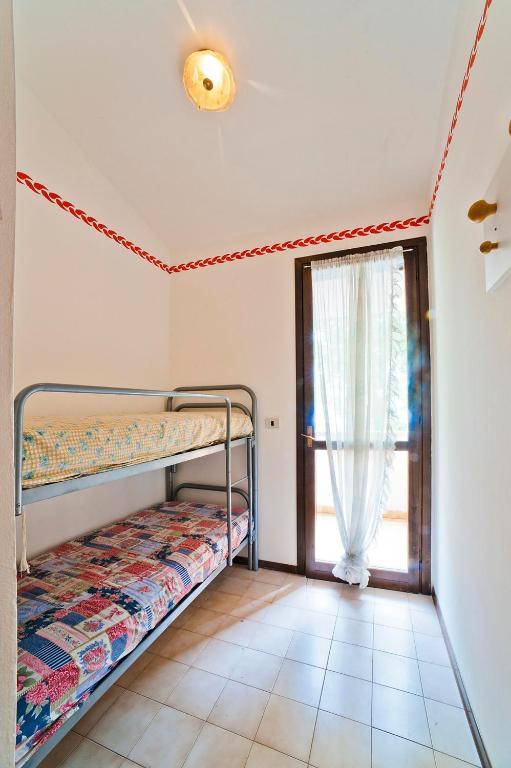 Residence Cinzia Pool Bibione Room photo